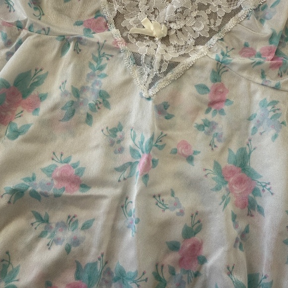 VINTAGE ASHLEY TAYLOR FLORAL BODYSUIT - Picture 5 of 5